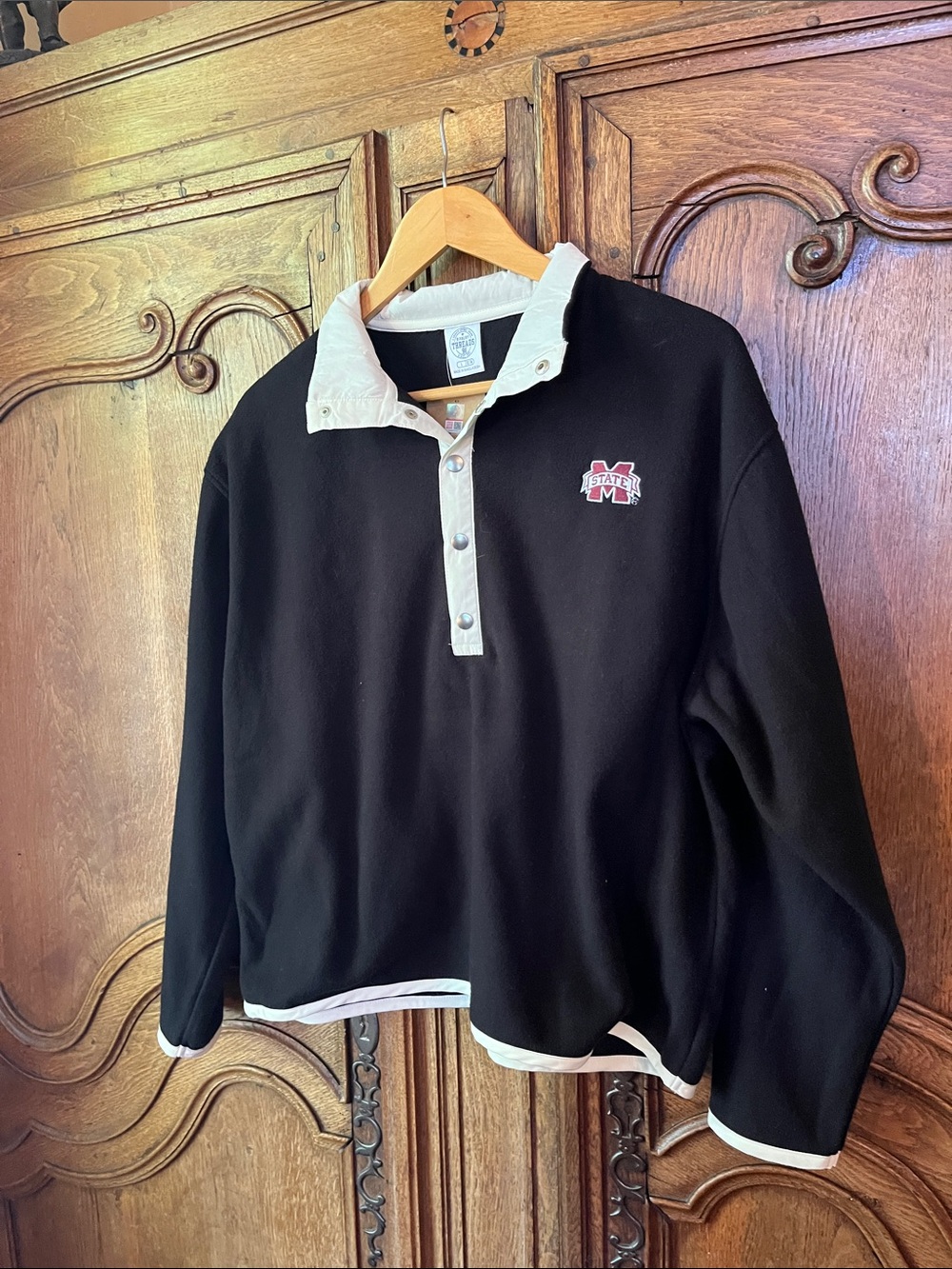 Mississippi State Rivarly Threads Pullover - Picture 3 of 10